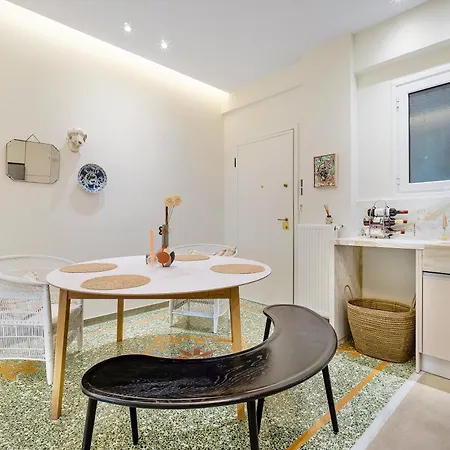 Renovated Kallimarmaro In Historic Center Apartment *