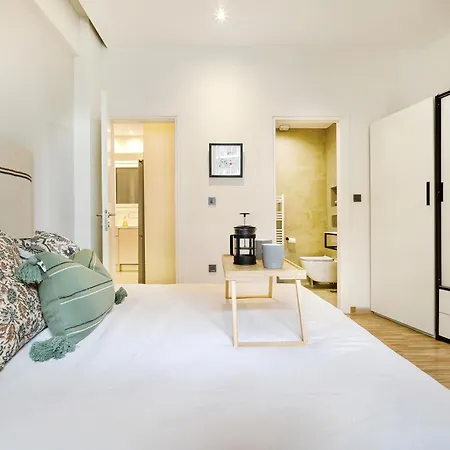 Renovated Kallimarmaro In Historic Center Apartment