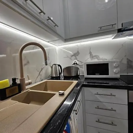 Apartment Center *