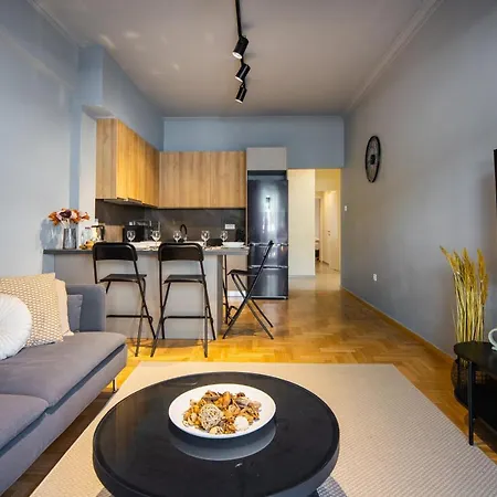Zephyr 3-bedroom In Apartment *