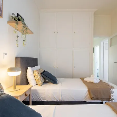 Zephyr 3-bedroom In *