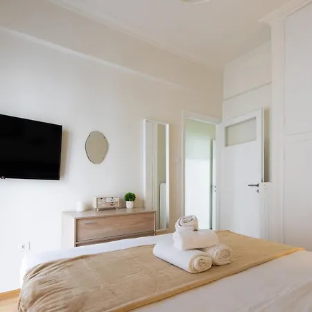 Zephyr 3-bedroom In