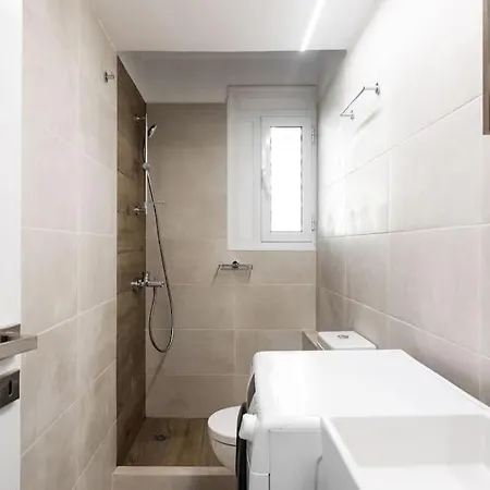 Capacious 3br In The Heart Of Marousi Athens