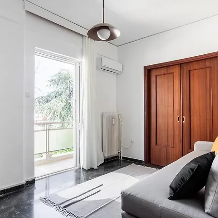 Capacious 3br In The Heart Of Marousi Apartment *