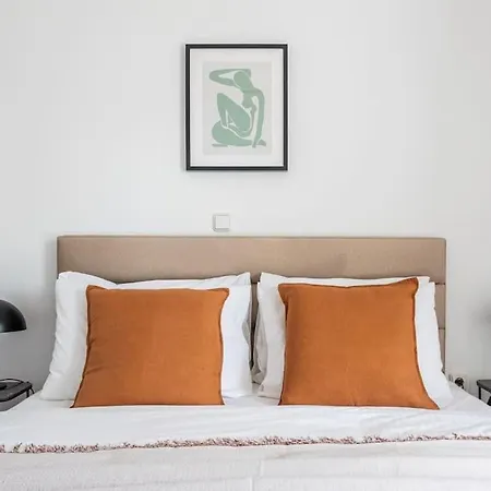 Apartment Capacious 3br In The Heart Of Marousi Athens