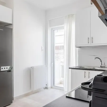 Capacious 3br In The Heart Of Marousi Athens