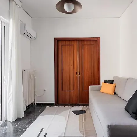 Capacious 3br In The Heart Of Marousi *