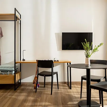 Pnoe Urban Living Apartment *