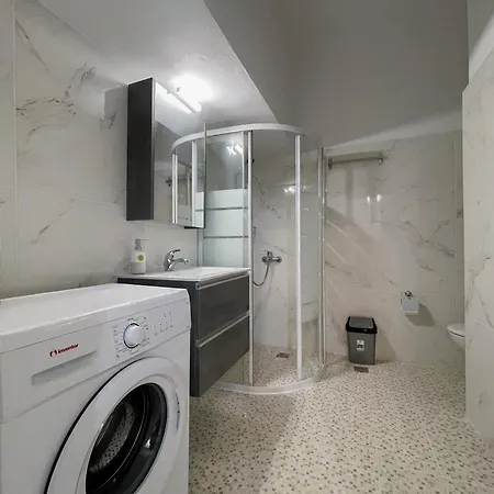 3-bedroom Fabulous In The City Center *