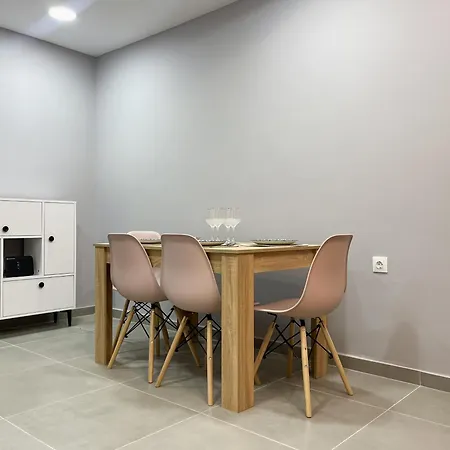 3-bedroom Fabulous In The City Center Apartment Athens