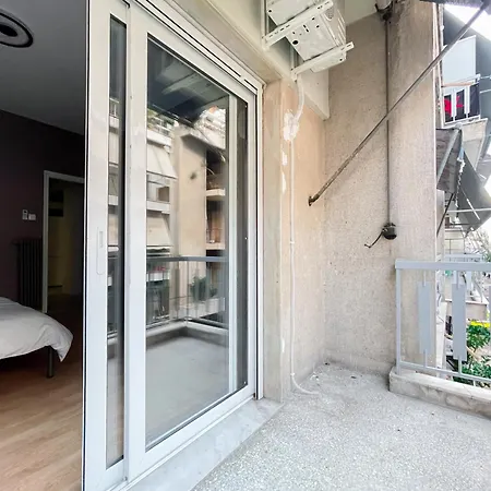 3-bedroom Fabulous In The City Center Athens