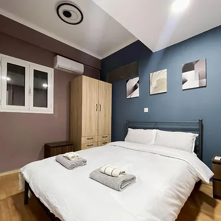 3-bedroom Fabulous In The City Center Apartment *