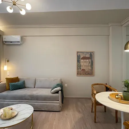 Syntagma Hideaway Luxury Apartment