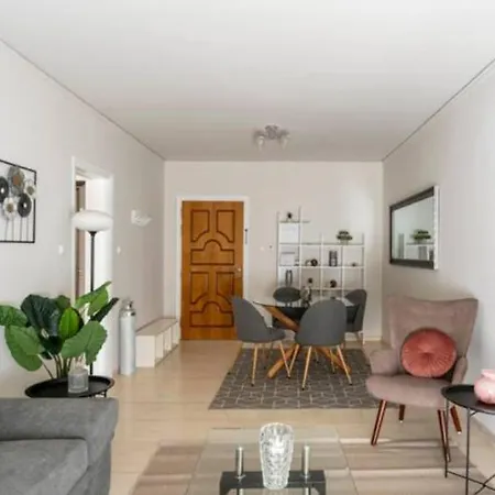 Seaside Beauty 5 Min Vouliagmeni Apartment Athens
