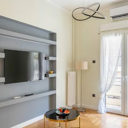 Apartment Contemporary Comfort In Athens