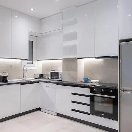 Contemporary Comfort In Αθήνα