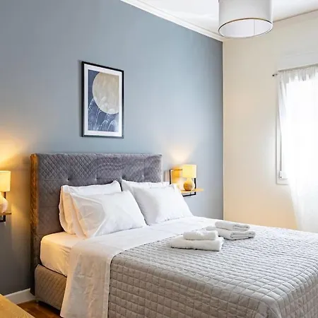 Apartment Contemporary Comfort In Athens