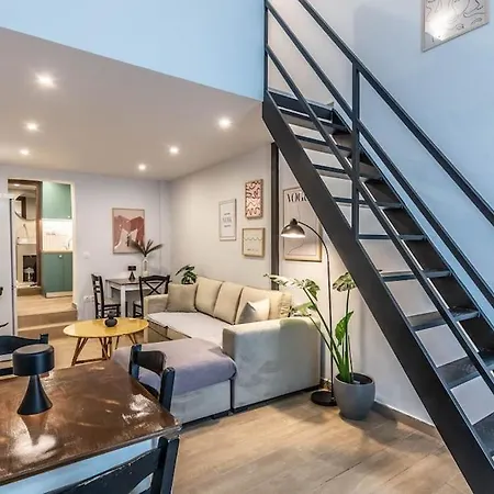 Bourgogne Apartment *