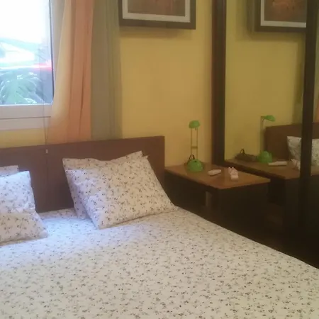 Quiet In Plaka Apartment Athens