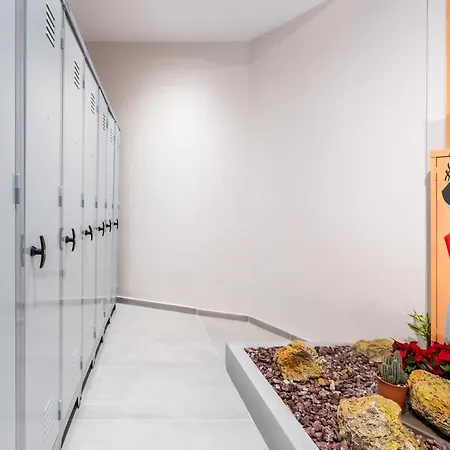Bauhaus Luxury Suites 203 8' To Panepistimio Metro Apartment *