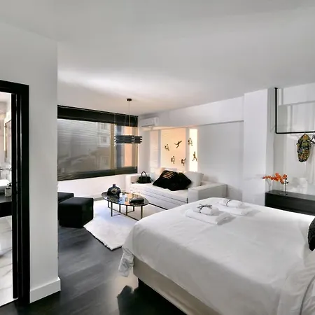 Auh Ater Albus Junior Suite Psyrri Athens Greece *
