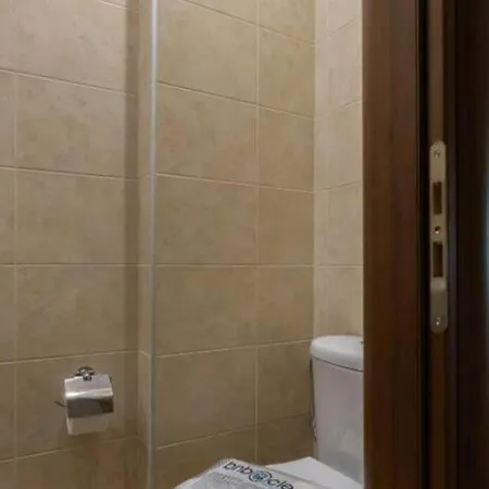 Spacious 3bdr W/balcony-5 Mins To Acropolis Daire *