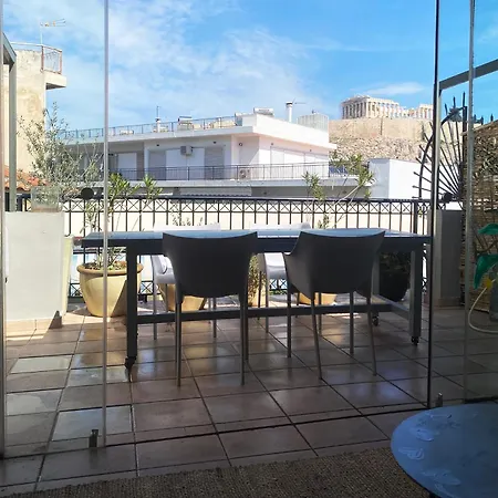 Arthome Acropolis View Apartment *
