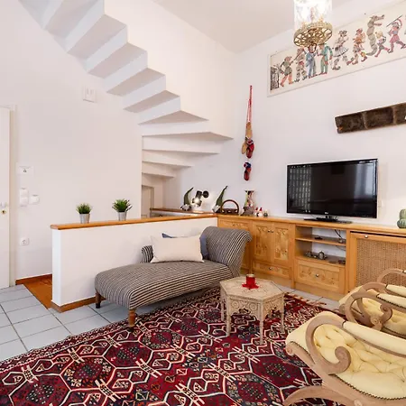 Athenian Getaway In Plaka With Acropolis View By Athenian Homes * Athens