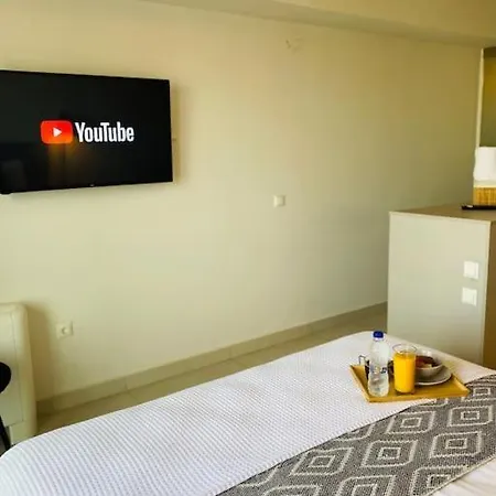 Διαμέρισμα Luxury Maisonette With Shared Pool Αθήνα