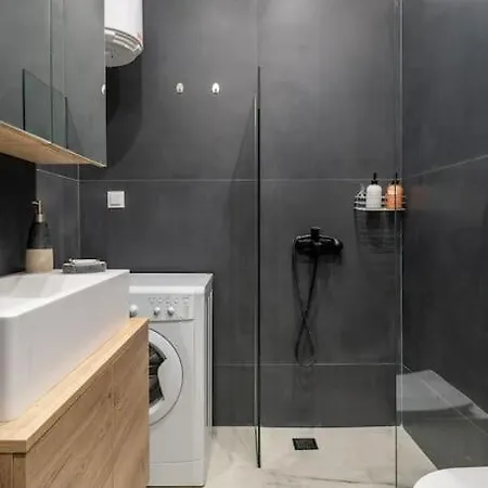 Apartment Modern And Cozy In The Heart Of *