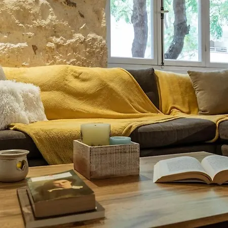 Modern And Cozy In The Heart Of *