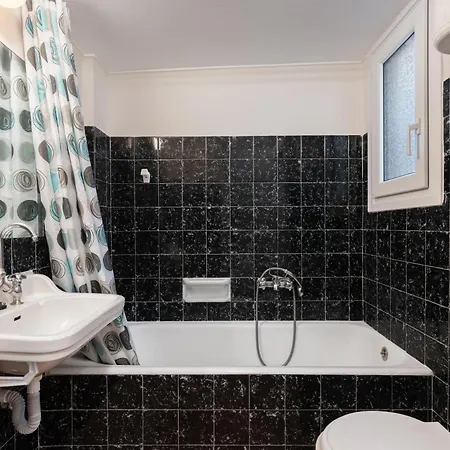 Apartment Lovely In Exarcheia *
