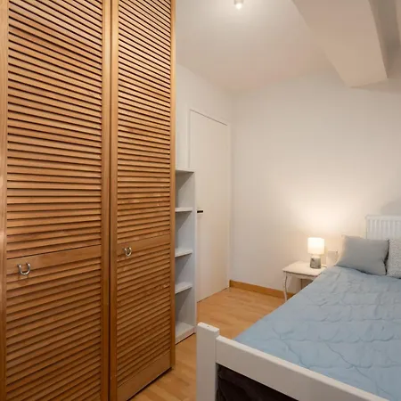 Apartment Bright, Cosy Close To Glyfada & Center *