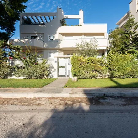 Apartment Bright, Cosy Close To Glyfada & Center Athens