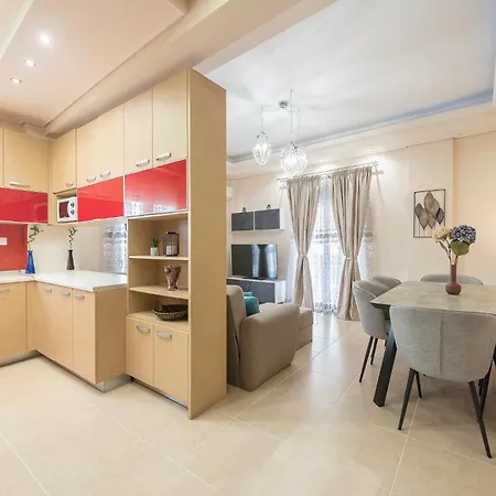 Myilios Luxury Petralona Center