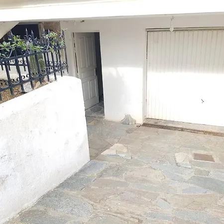 Διαμέρισμα Beautiful At Glyfada *