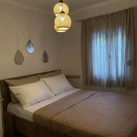 D & A House 150m From Chalandri Metro Station *