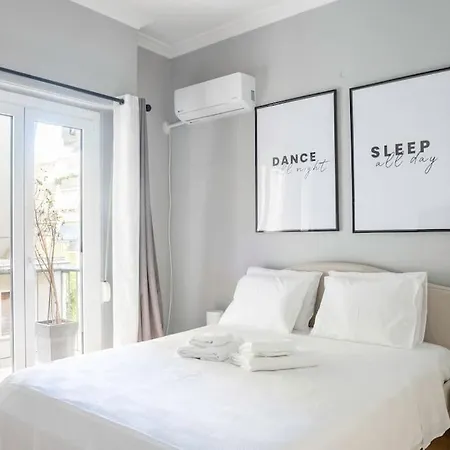 Stylish 1-bedroom & Cozy! Apartment *