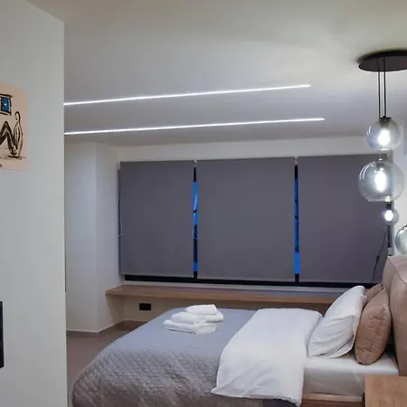 Apartment Urban Escape: A Trendsetting Getaway In