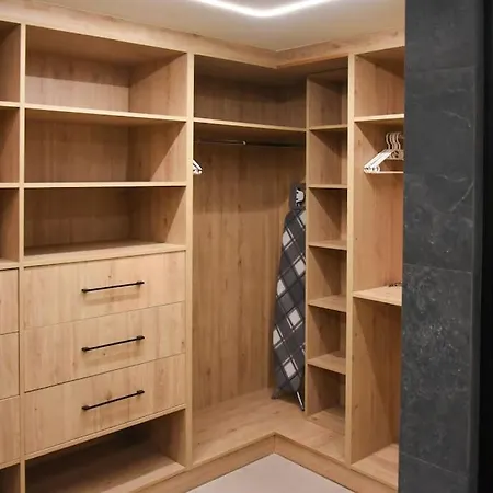 Urban Escape: A Trendsetting Getaway In Apartment