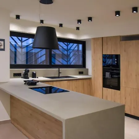 Urban Escape: A Trendsetting Getaway In Apartment