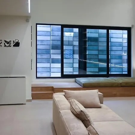 Apartment Urban Escape: A Trendsetting Getaway In Athens