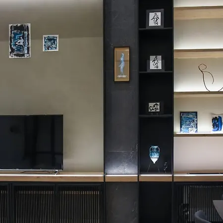 Apartment Urban Escape: A Trendsetting Getaway In