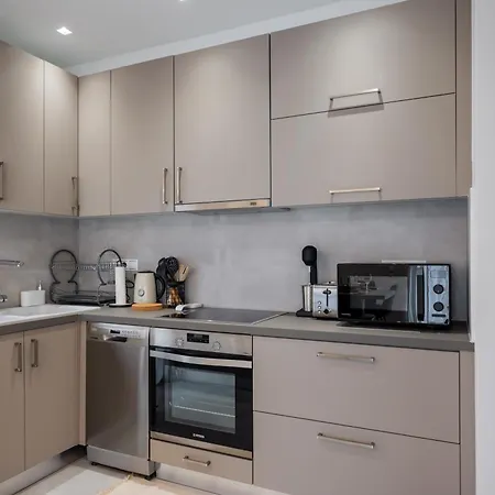Sesilia Sea View Apartment *
