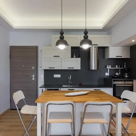Stratum By Lobbysquare Athens