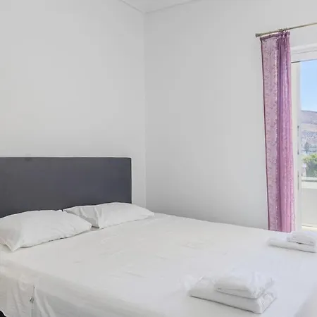 Charming 2 Bdrm Glyfada Getaway Athens
