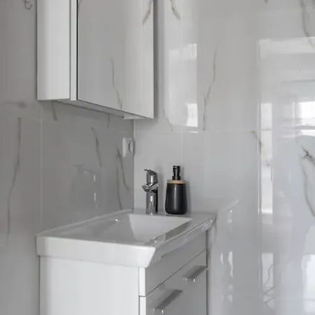 Charming 2 Bdrm Glyfada Getaway Apartment