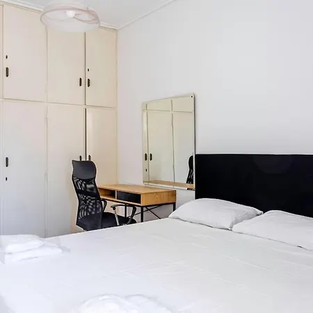 Charming 2 Bdrm Glyfada Getaway Apartment
