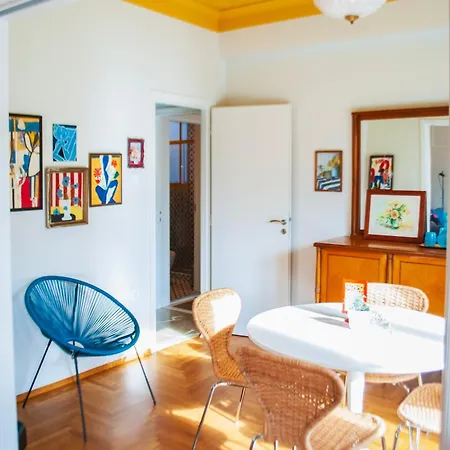 Apartment Dinoulas Penthouse: Renovated Apt In The City Center Athens