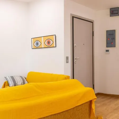 Apartment Academia By The Park *